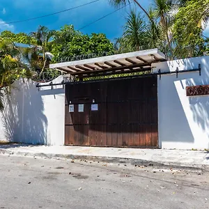 bed-breakfast-casaejido.allrivieramayahotels.com/